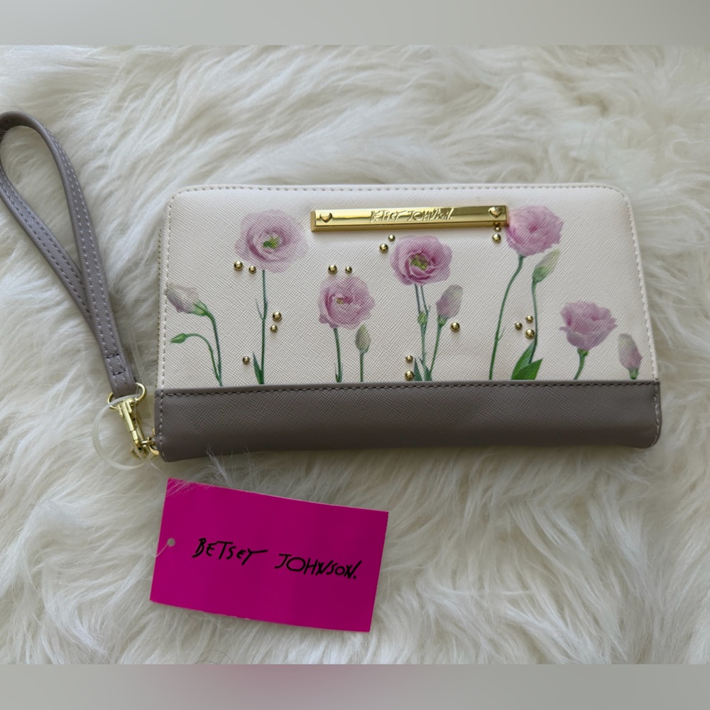 Betsey Johnson Floral Wristlet - Cream and Pink